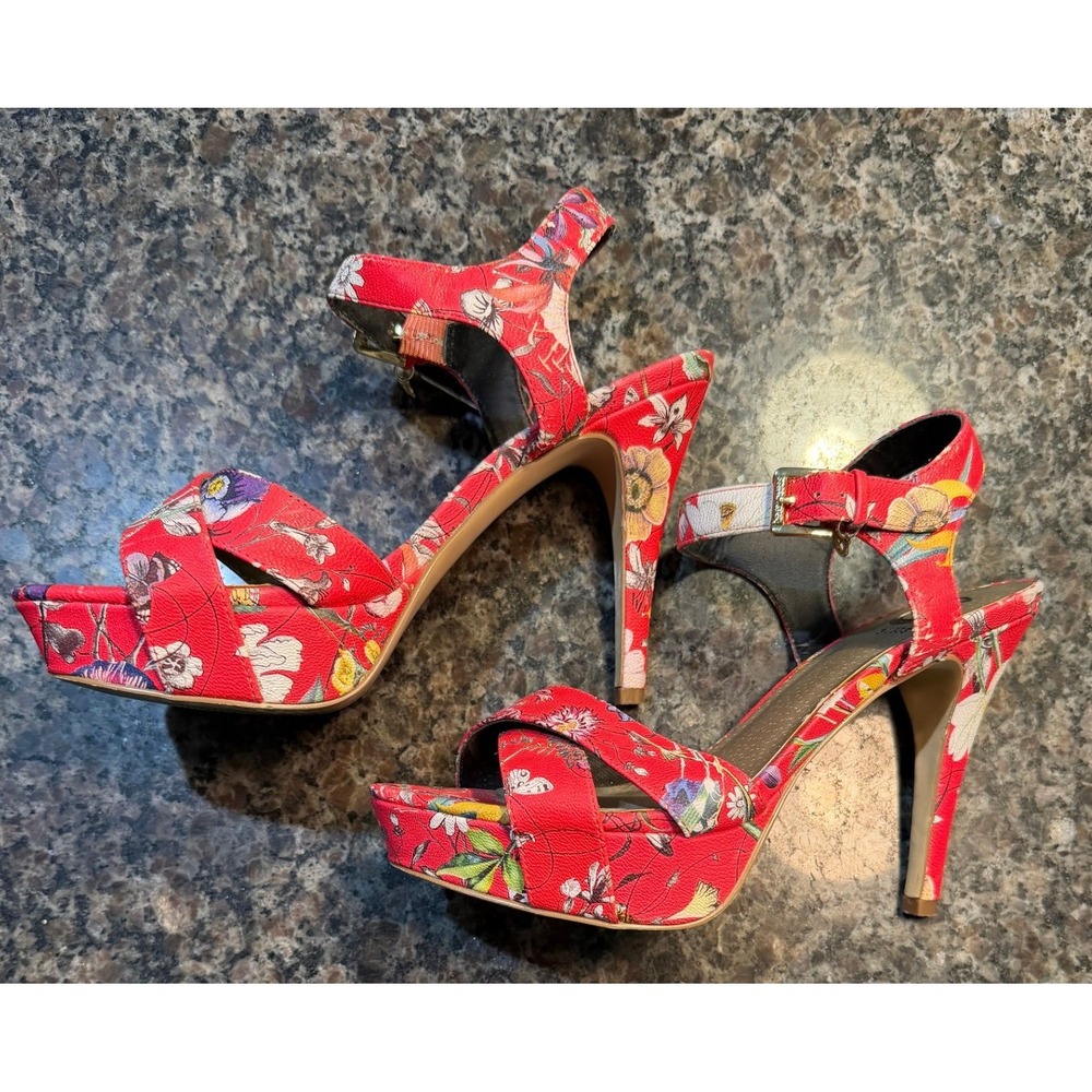 G BY GUESS Womens Red Floral Platform Sandals Ankle Strap Stiletto Heels Size 8M - Picture 3 of 6